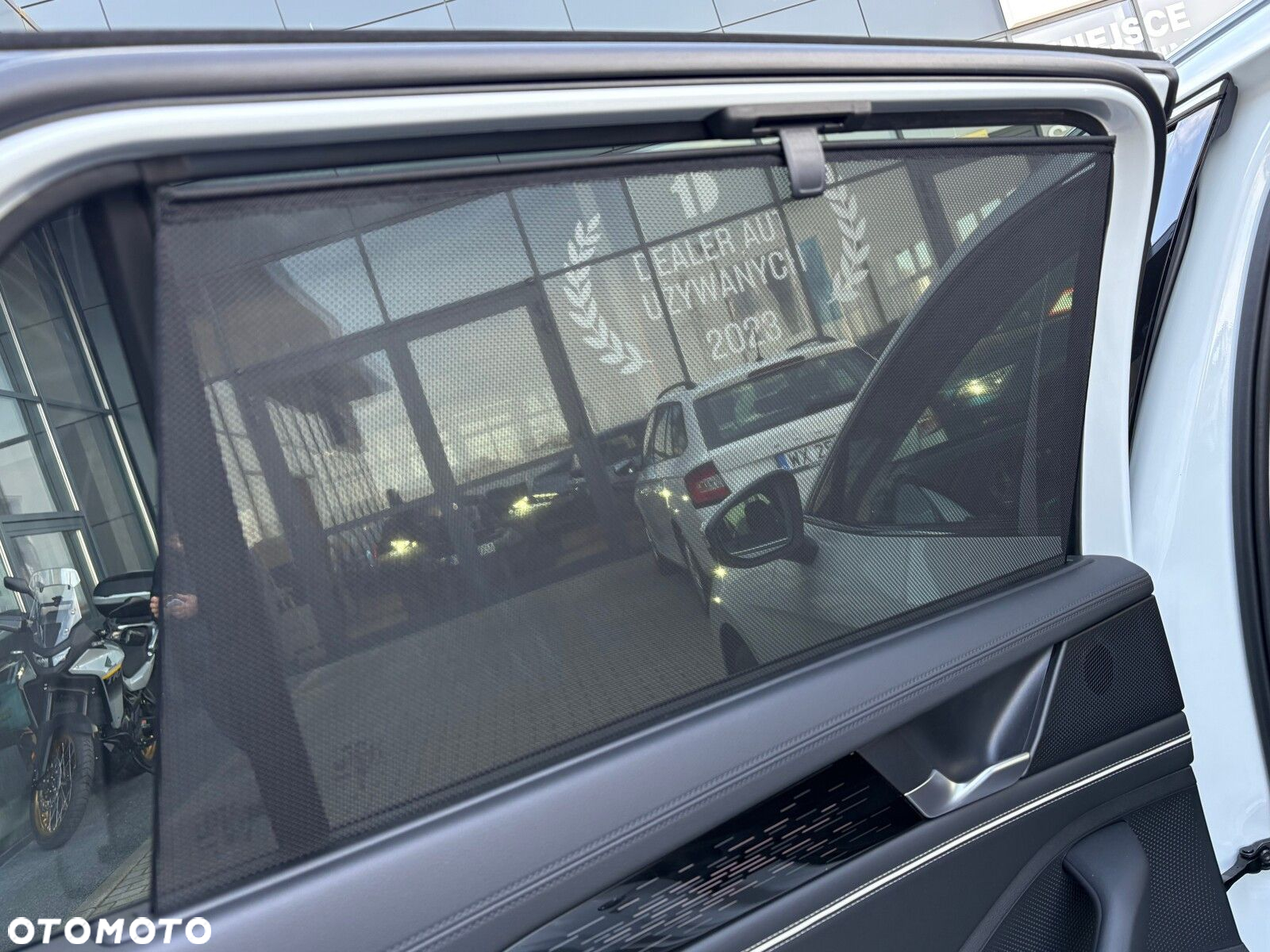 Volkswagen Passat - 14