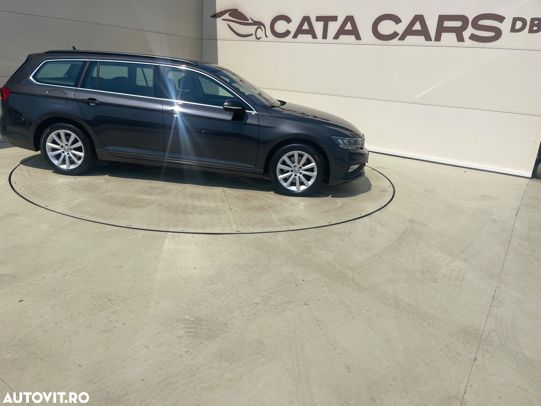 Volkswagen Passat - 19