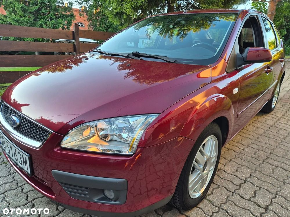 Ford Focus 1.6 16V Ghia - 12