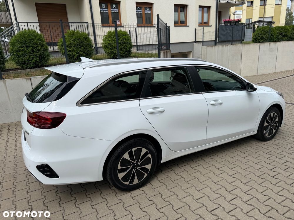 Kia Ceed - 12