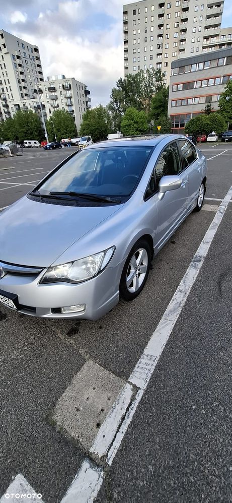 Honda Civic 1.8 Comfort - 3