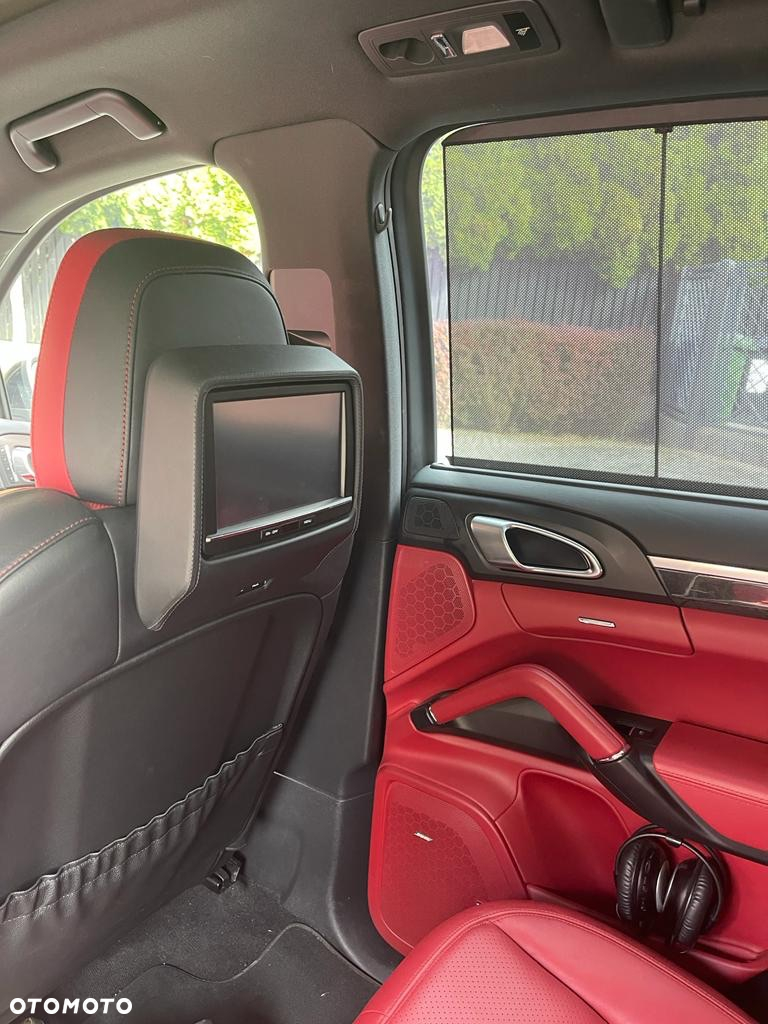 Porsche Cayenne S Diesel - 11