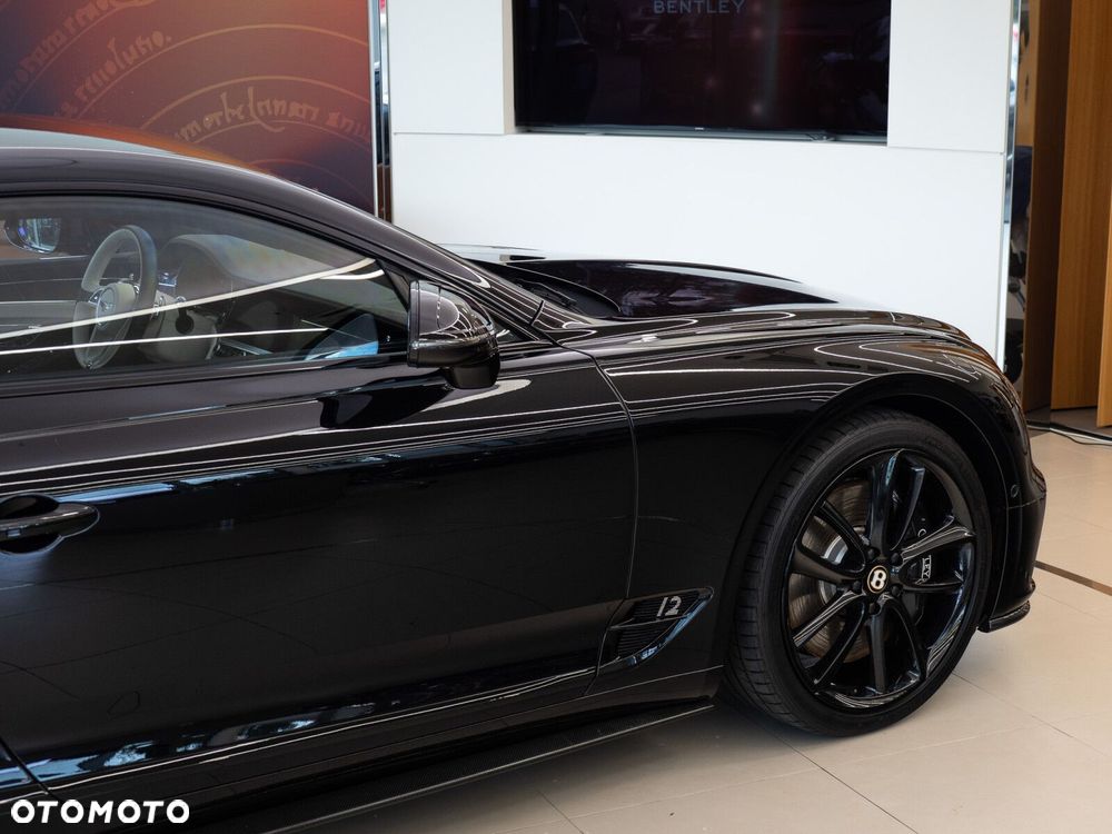 Bentley Continental GT - 12