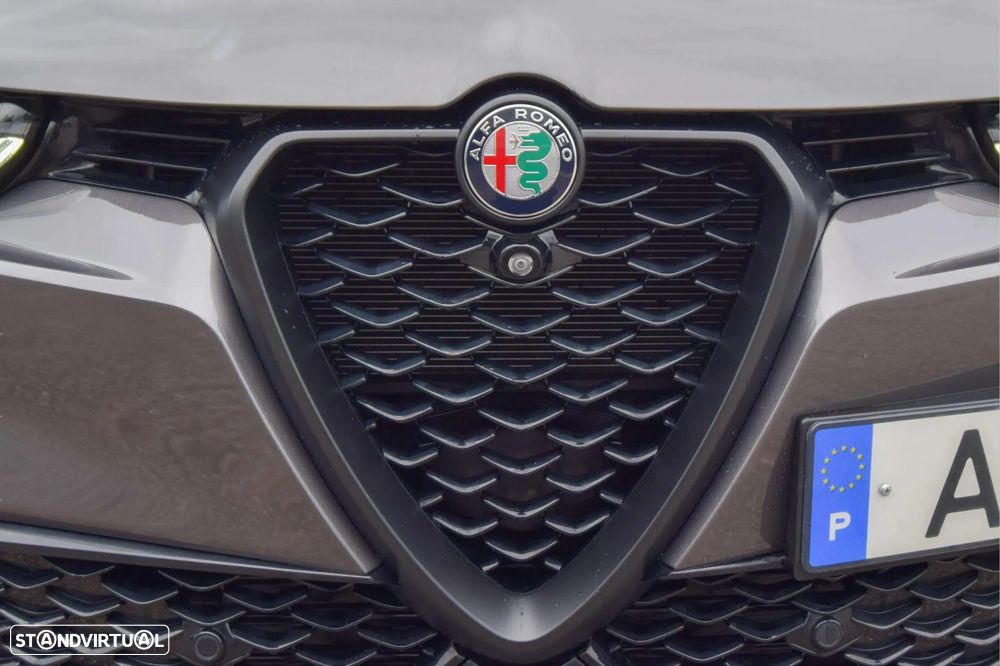Alfa Romeo Tonale 1.3 Plug-In Hybrid Veloce e-AWD - 4