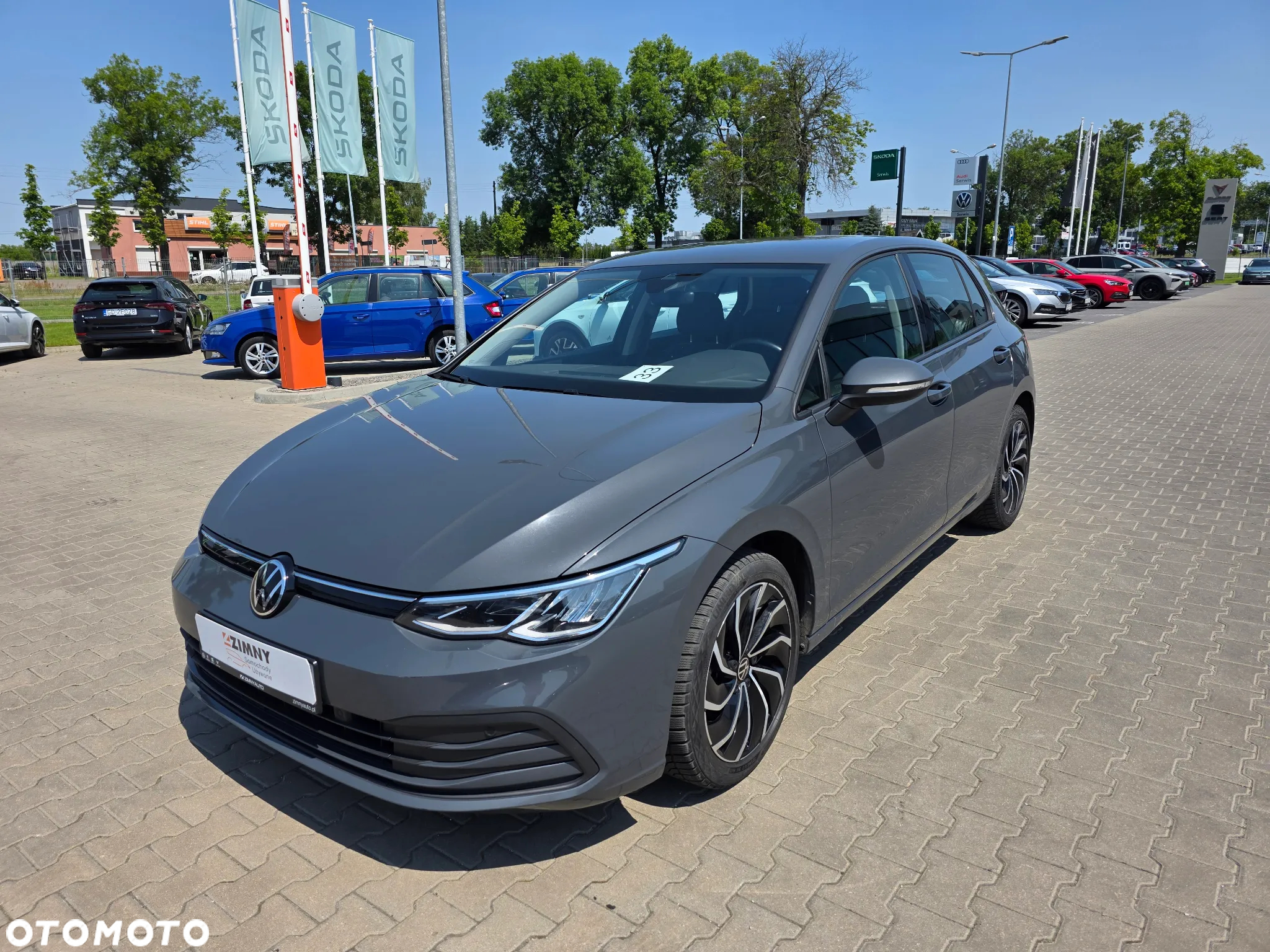 Volkswagen Golf VIII 1.0 TSI Life - 2
