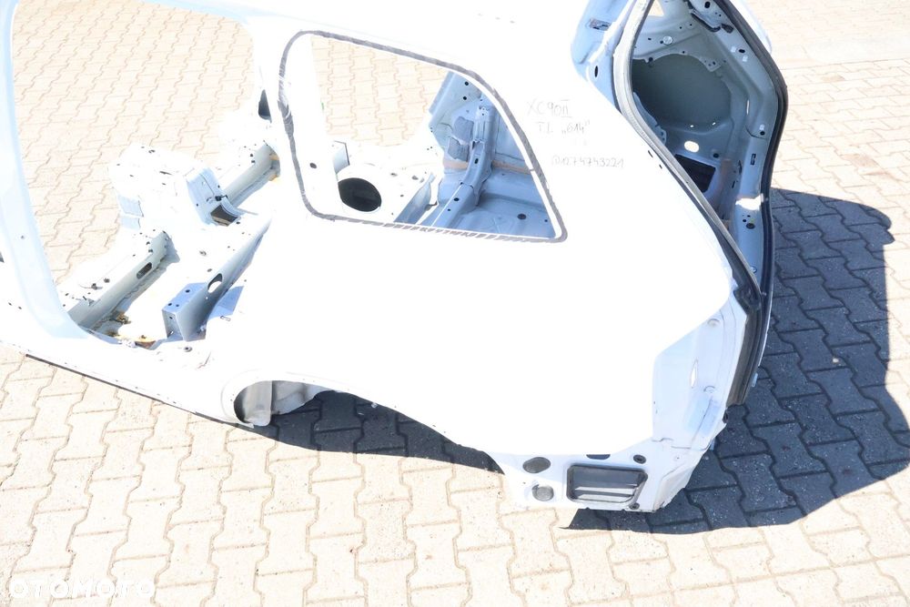 VOLVO XC90 II ĆWIARTKA BŁOTNIK LEWA TYŁ 614 - 2