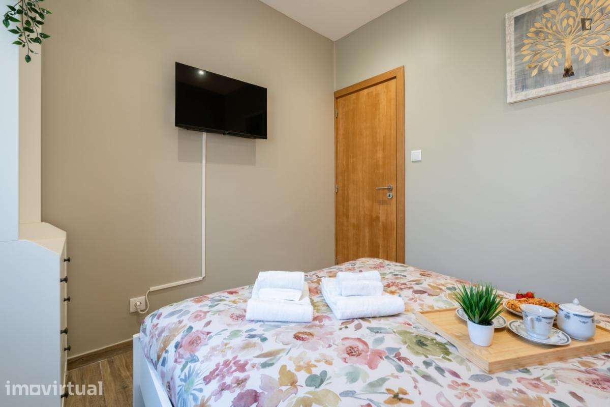Casa com 3 quartos - localizado em Paranhos Porto - Grande imagem: 2/39