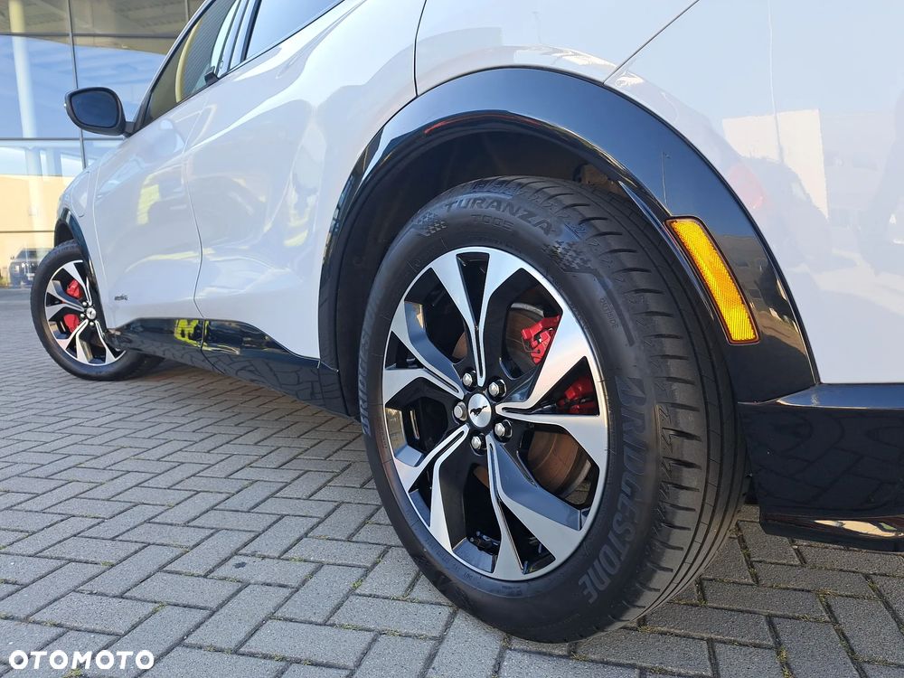 Ford Mustang Mach-E 75kWh AWD Premium - 5