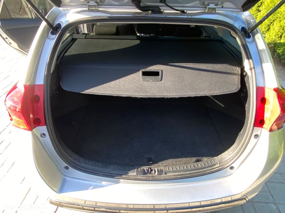 Toyota Auris - 12