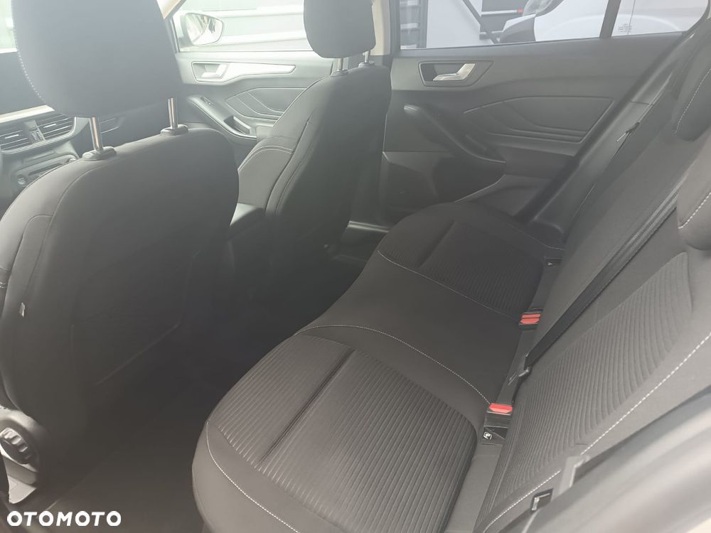 Ford Focus 1.0 EcoBoost Titanium X - 17