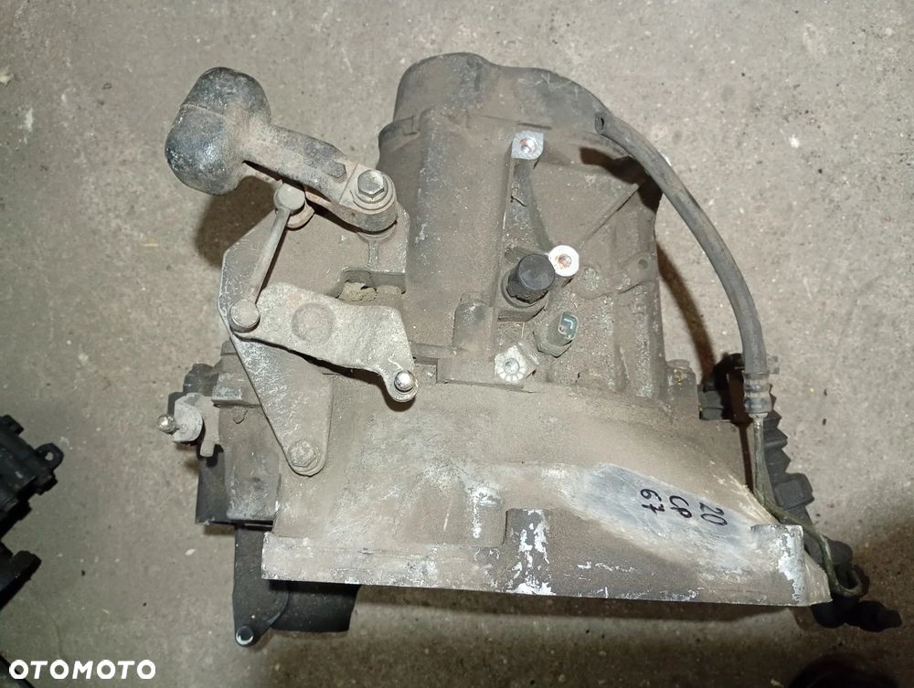 CITROEN C3 1,4HDI skrzynia biegów 20DP67 - 2