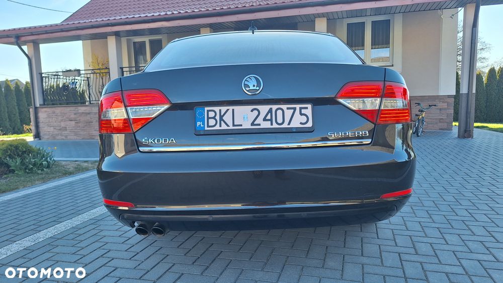 Skoda Superb 2.0 TDI Elegance - 4