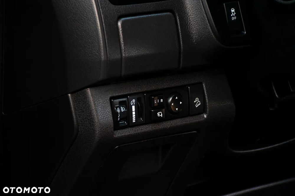 Isuzu D-Max 1.9 DC LSX - 9