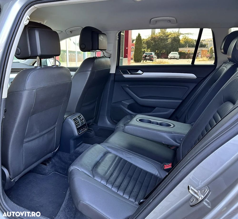 Volkswagen Passat - 35