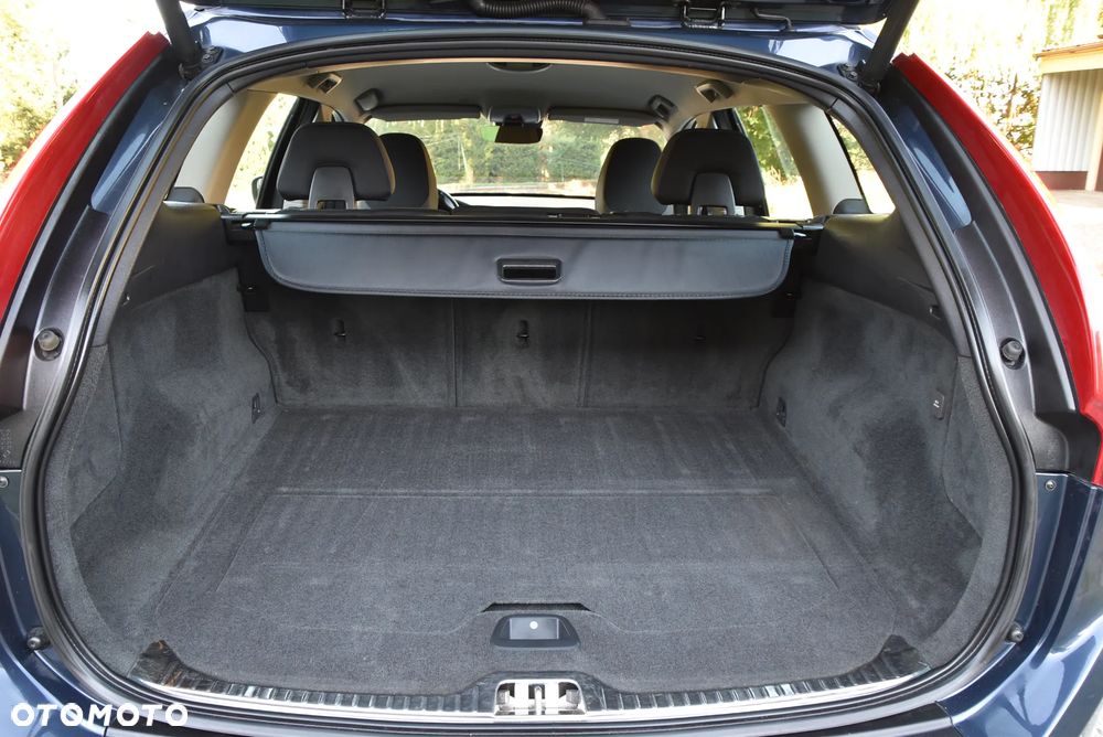 Volvo XC 60 D4 Momentum - 13