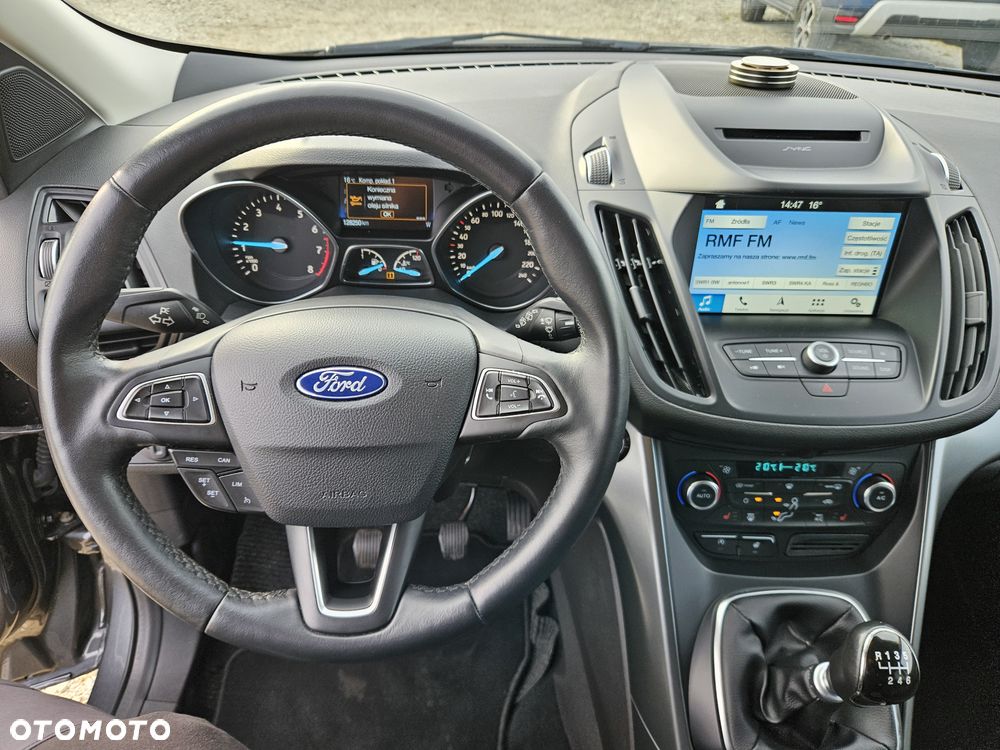 Ford Kuga - 25