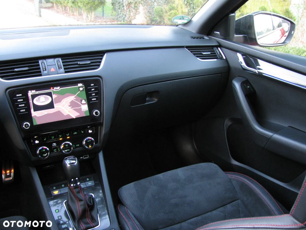 Skoda Octavia 2.0 TSI DSG RS 245 - 26