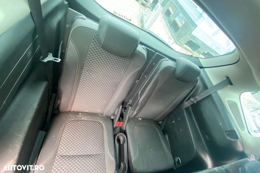 INTERIOR COMPLET OPEL ZAFIRA C - 7LOCURI - 3