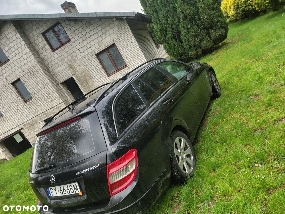 Mercedes-Benz Klasa C 180 Kompressor BlueEFFICIENCY - 4