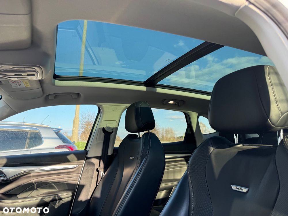 MG Marvel R Luxury - 16