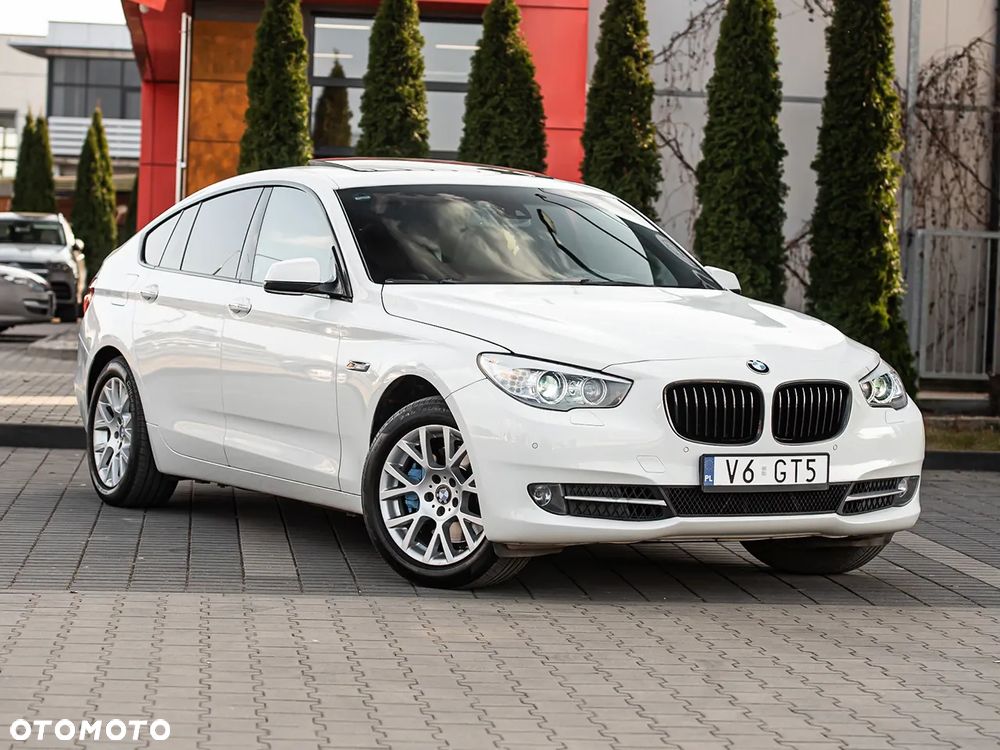 BMW 5GT - 1