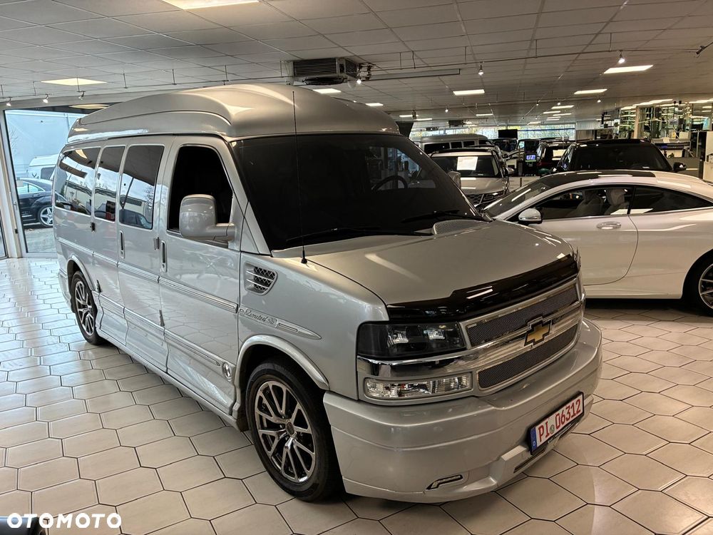 Chevrolet Express - 2