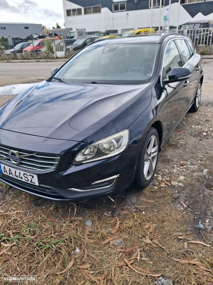 Volvo V60 D2 Momentum - 8