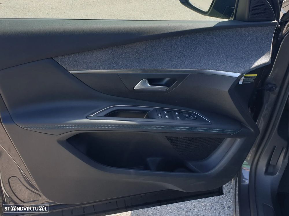 Peugeot 3008 1.6 Hybrid Allure Pack e-EAT8 - 5