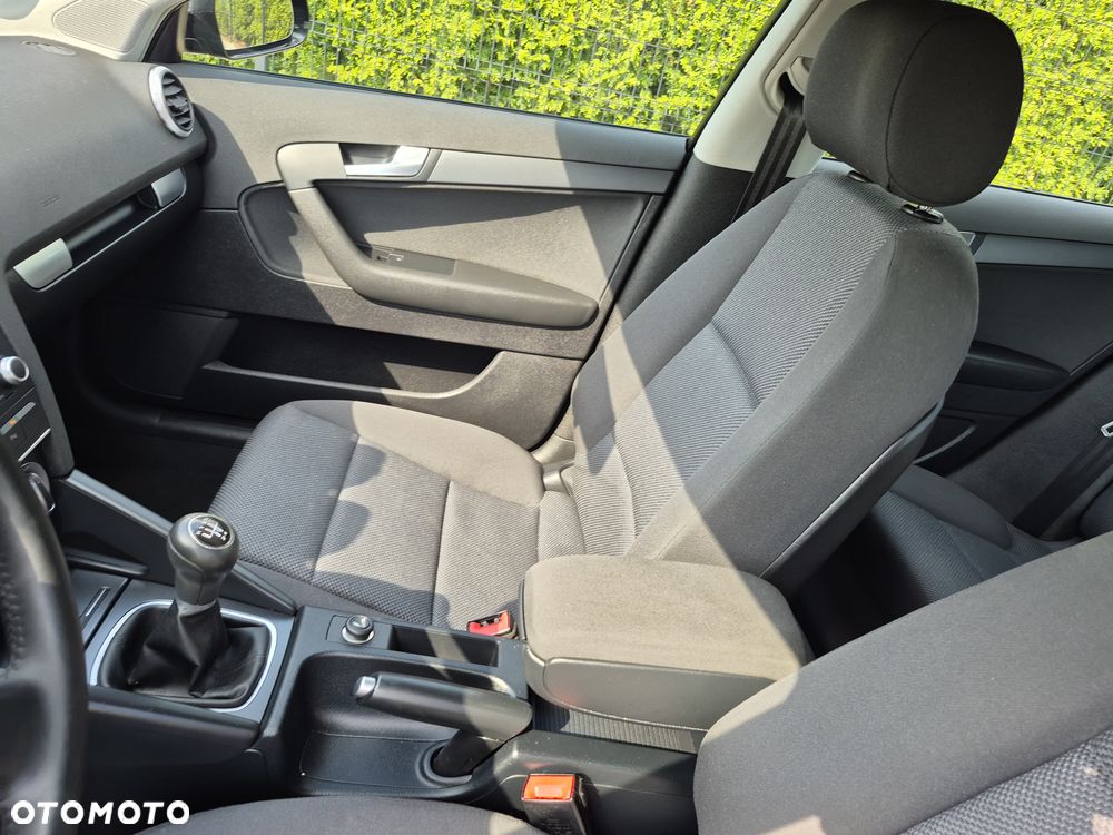 Audi A3 Sportback 1.6 Ambition - 18