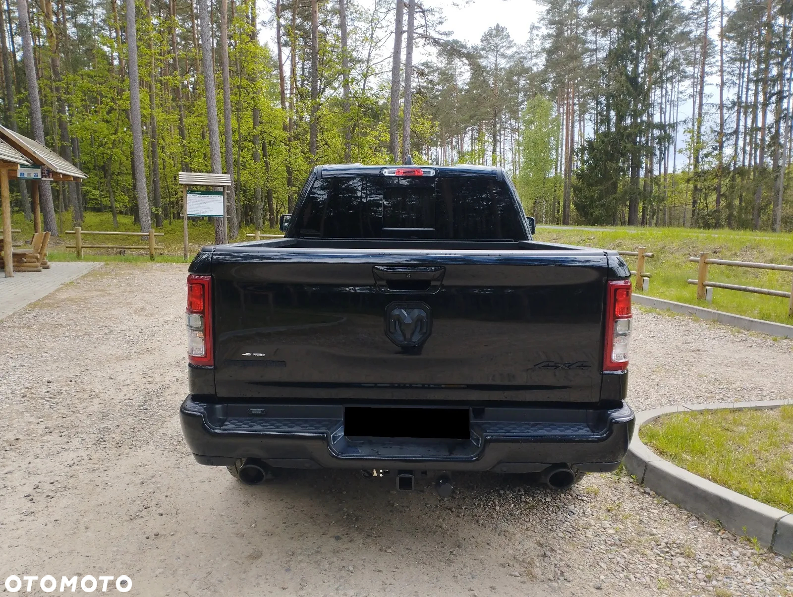 Dodge RAM 1500 5.7 4x4 - 6