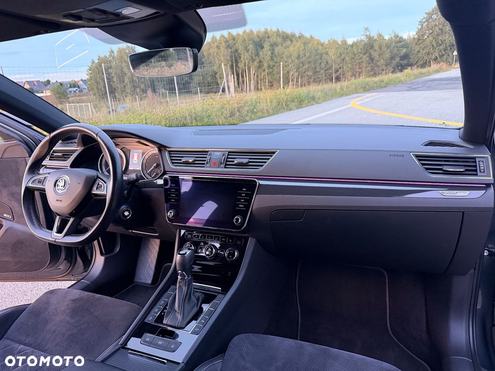 Skoda Superb 2.0 TSI 4x4 Sportline DSG - 19