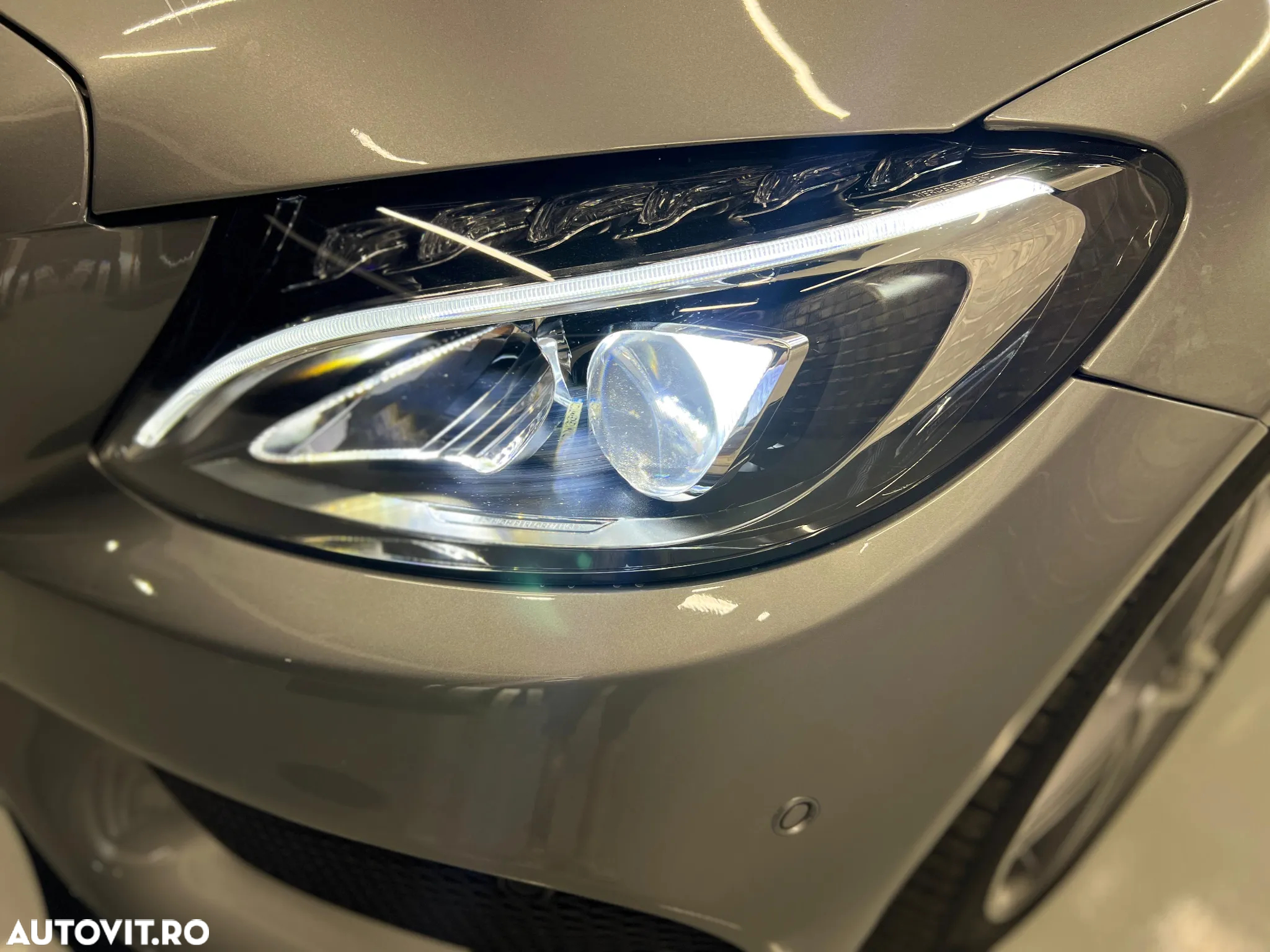 Mercedes-Benz C - 8