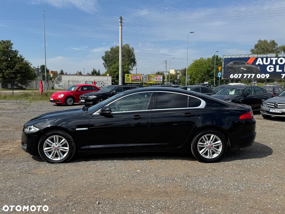 Jaguar XF 2.2 D Premium Luxury - 30