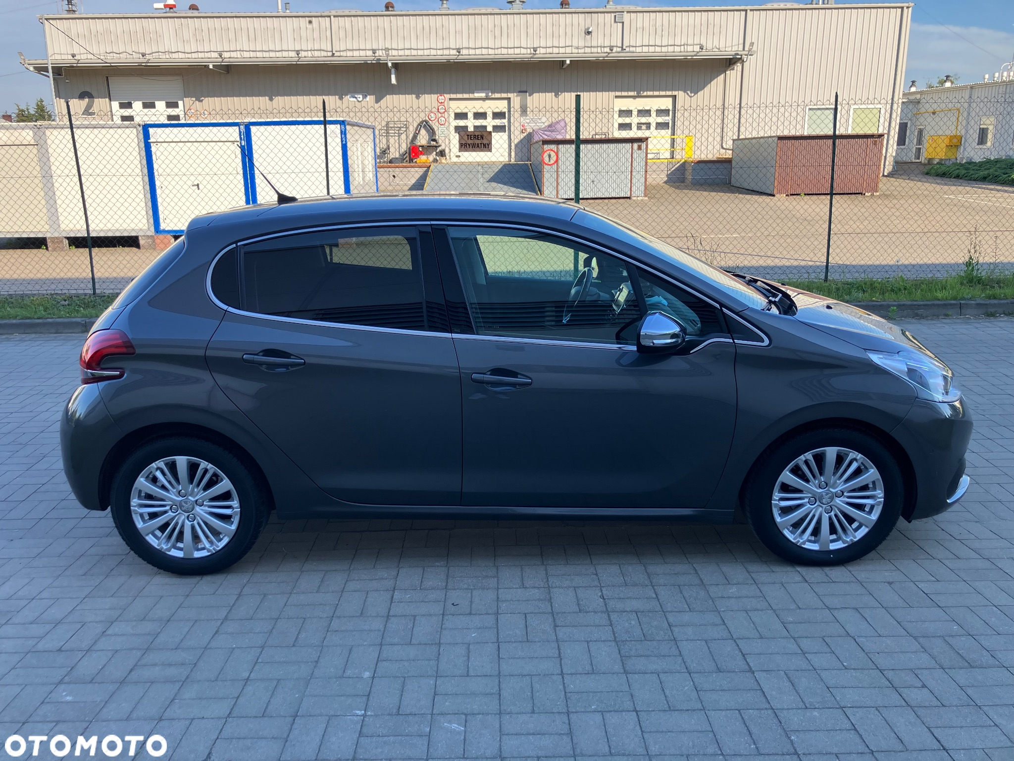 Peugeot 208 1.2 PureTech Allure S&S EAT6 - 6
