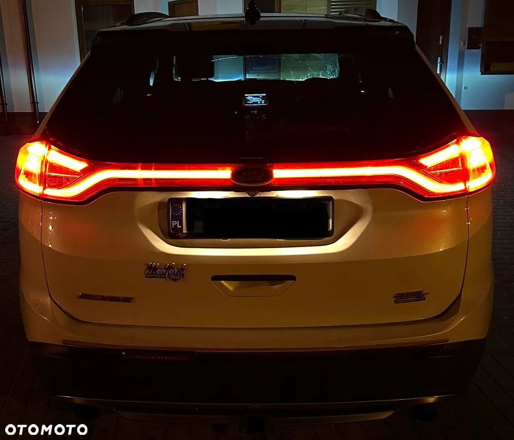 Ford Edge - 12