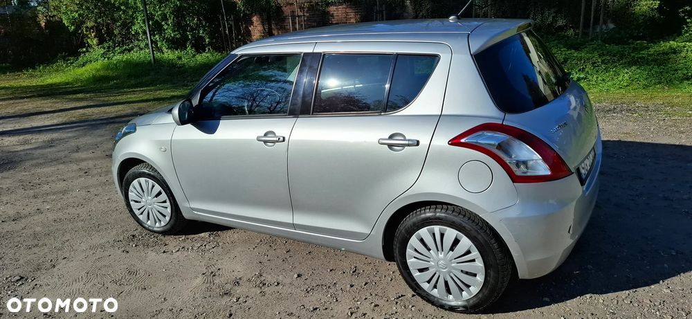 Suzuki Swift - 1