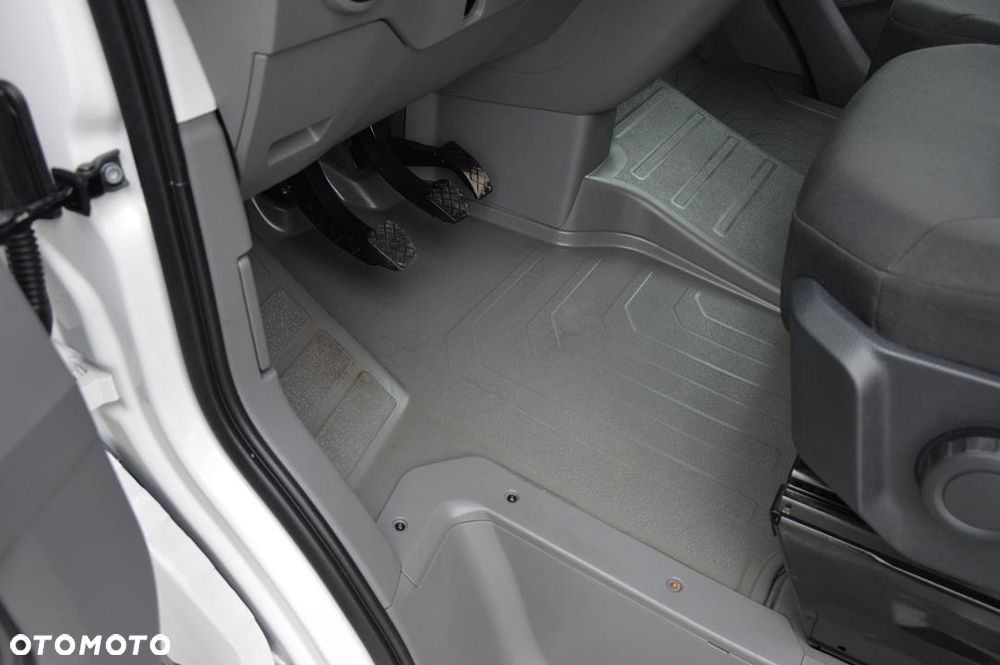 Volkswagen Crafter - 25