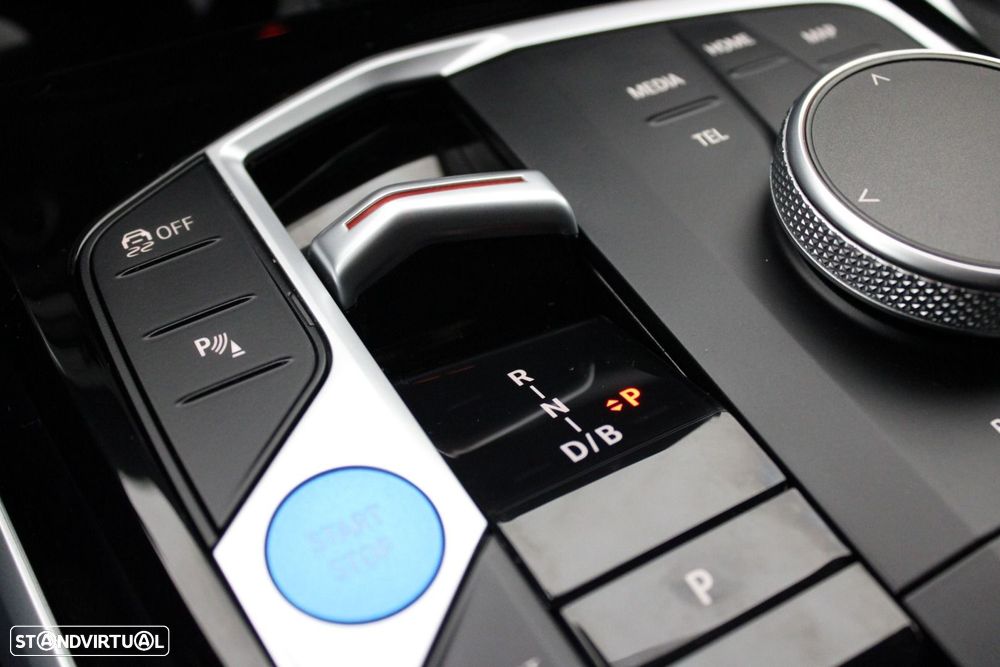 BMW i4 eDrive40 - 27