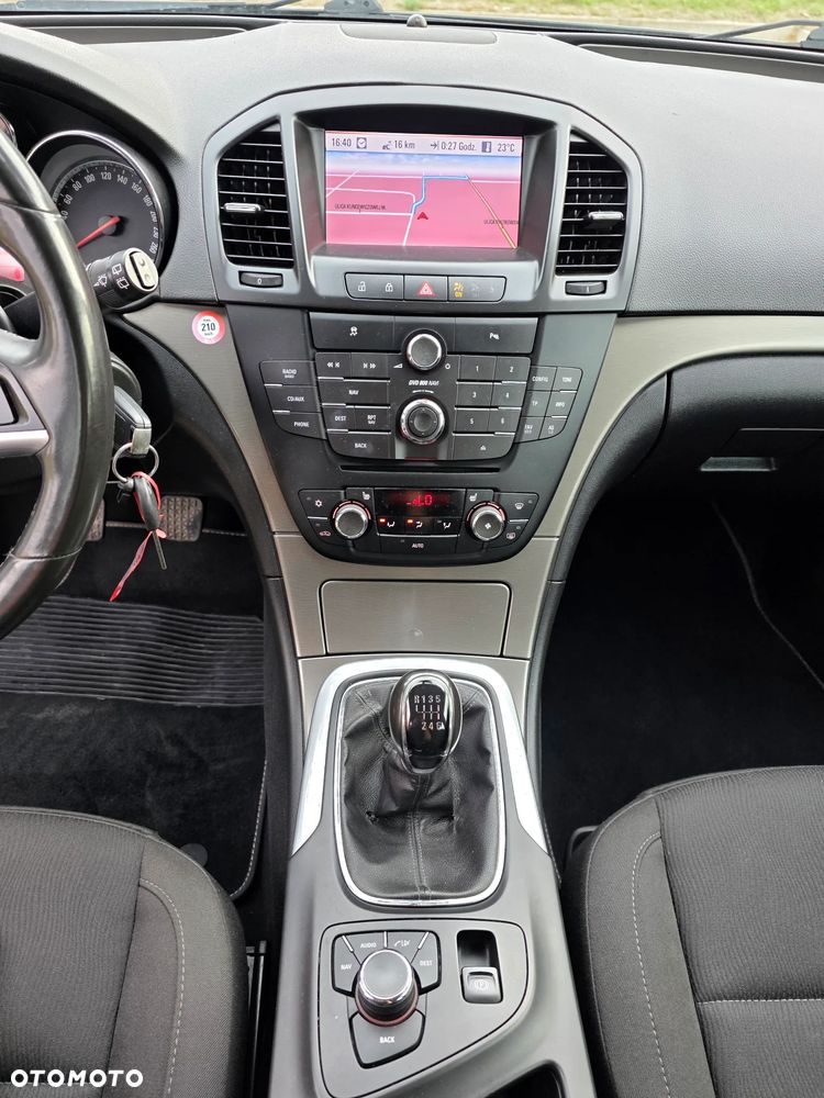 Opel Insignia - 18