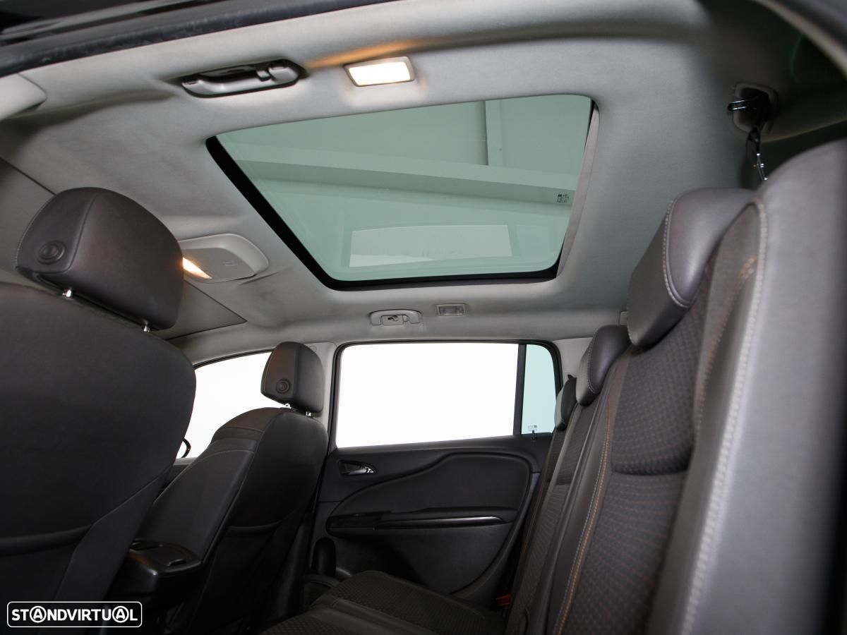 Opel Zafira - 15