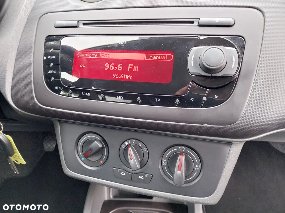 Seat Ibiza 1.4 16V Style - 20