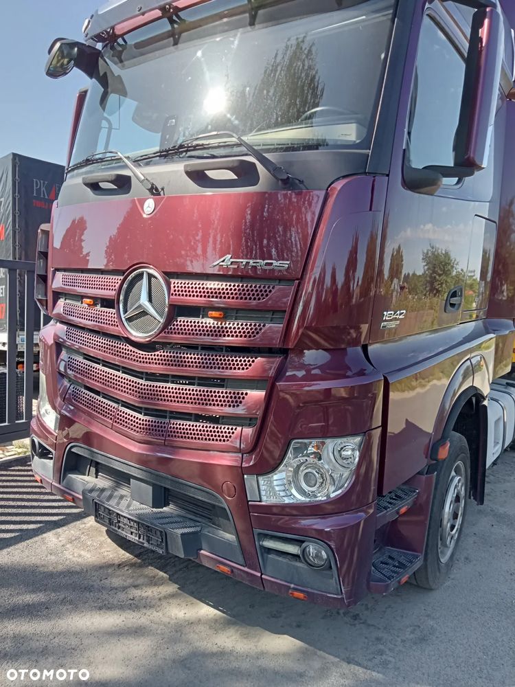 Zderzak kompletny Mercedes-Benz Actros 1842 LS - 3