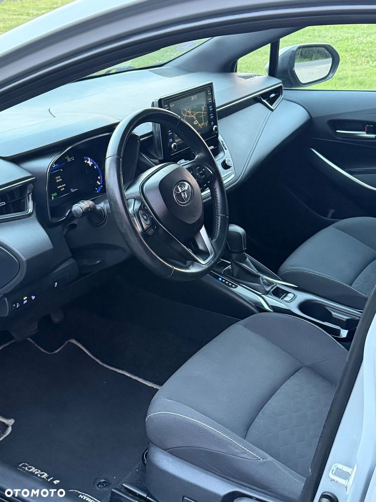 Toyota Corolla - 11