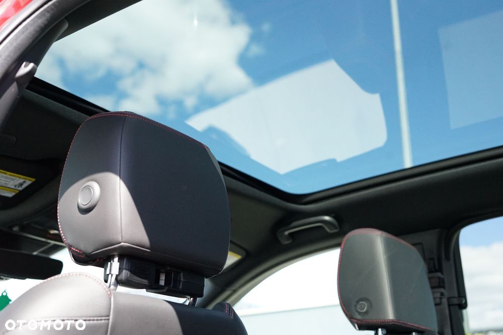 Land Rover Discovery Sport - 29