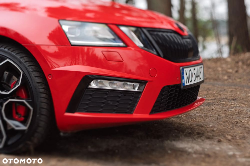 Skoda Octavia 2.0 TSI RS Challenge 245 DSG - 34