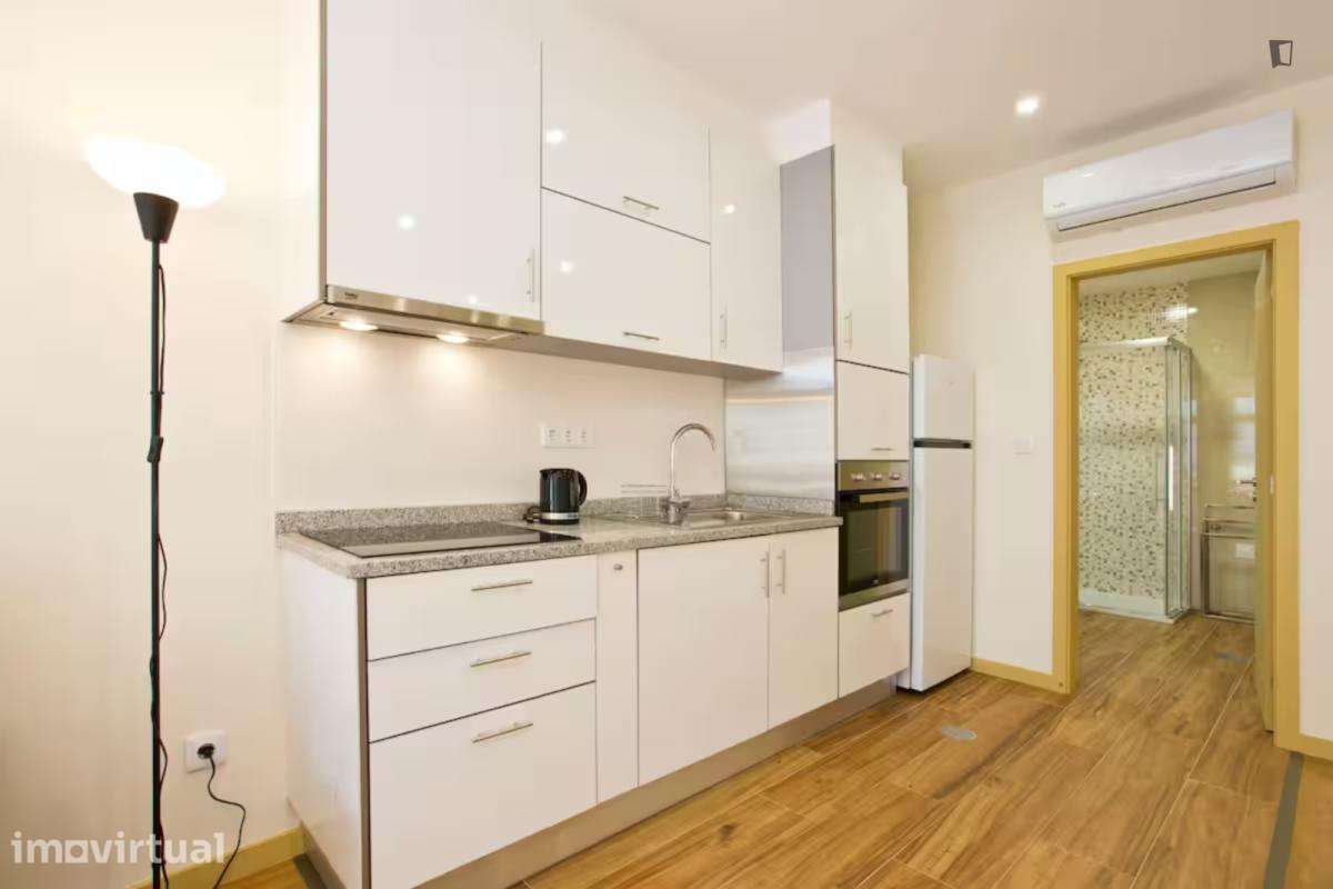 Apartamento com 1 quartos - localizado em Santo Ildefonso Porto - Grande imagem: 3/11