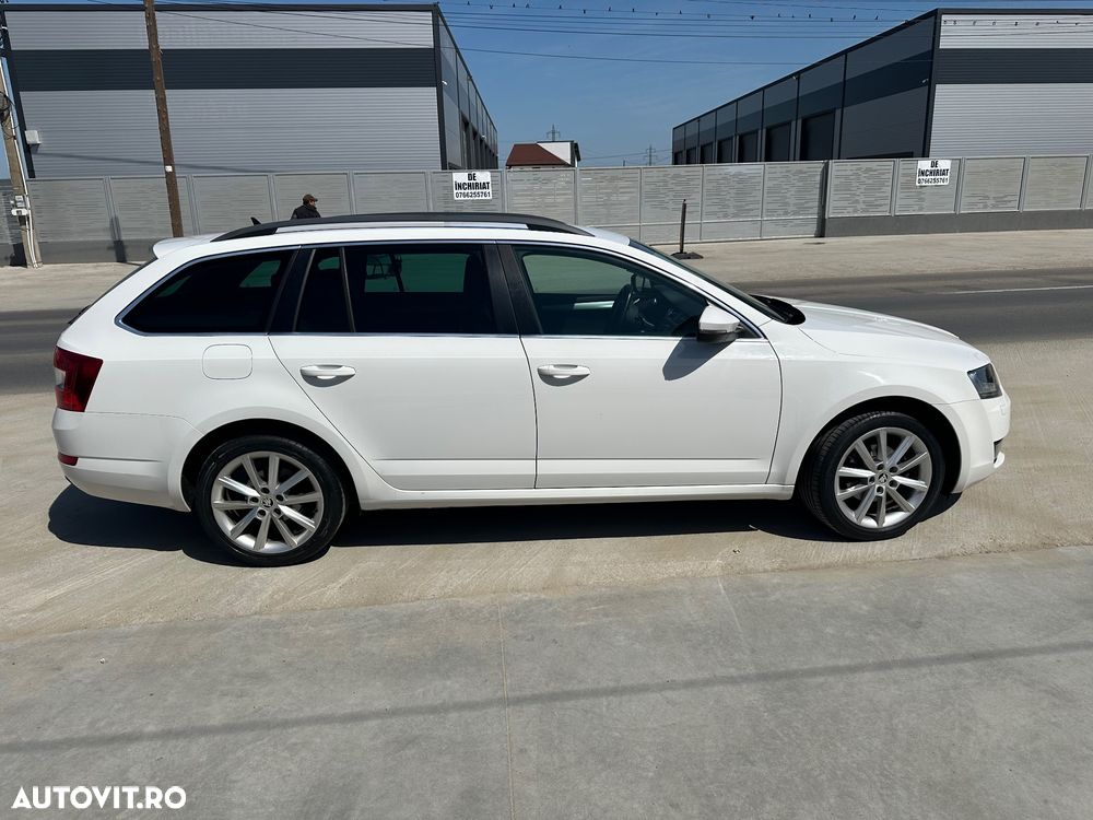 Skoda Octavia 1.6 TDI DPF DSG Ambition - 2