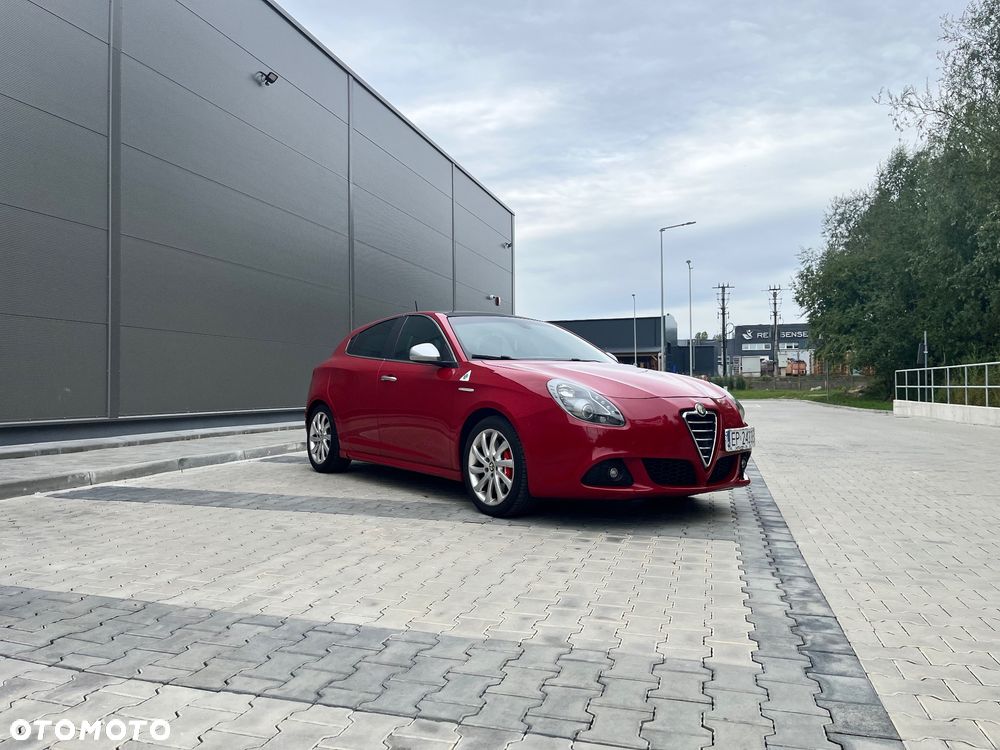 Alfa Romeo Giulietta 2012 photo 4