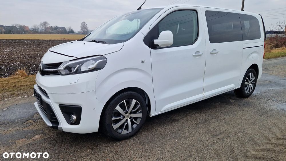 Toyota Proace Verso 2,0-l-D-4D L2 (8-Si.) Autm Team Deutschland - 14