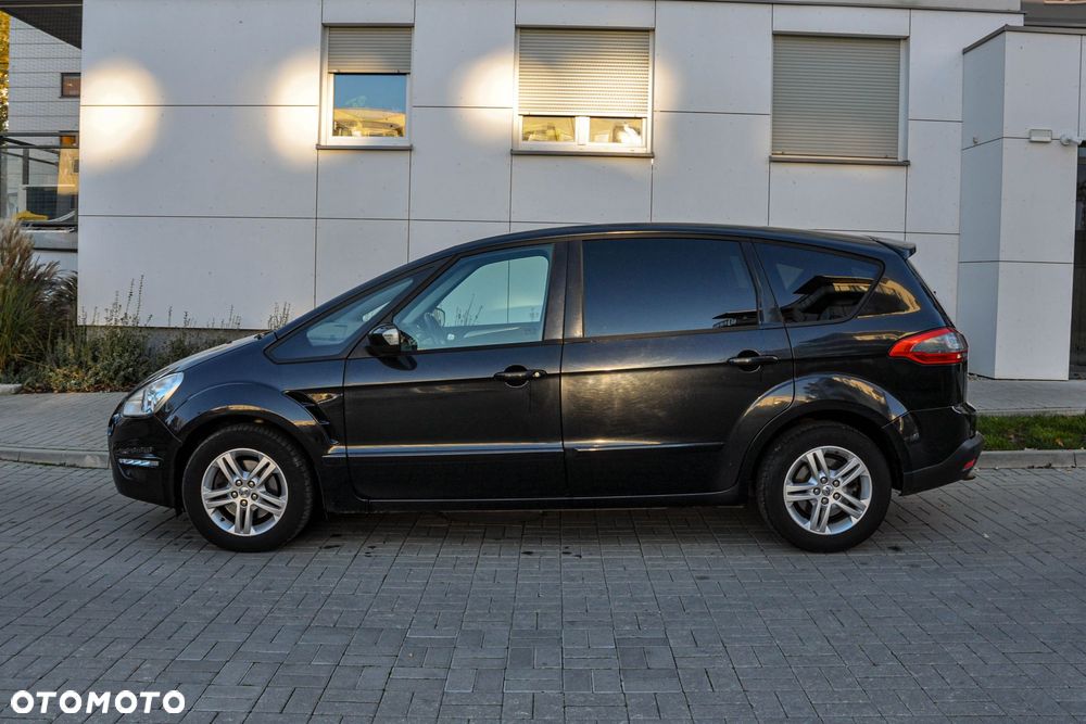 Ford S-Max 2010 photo 2